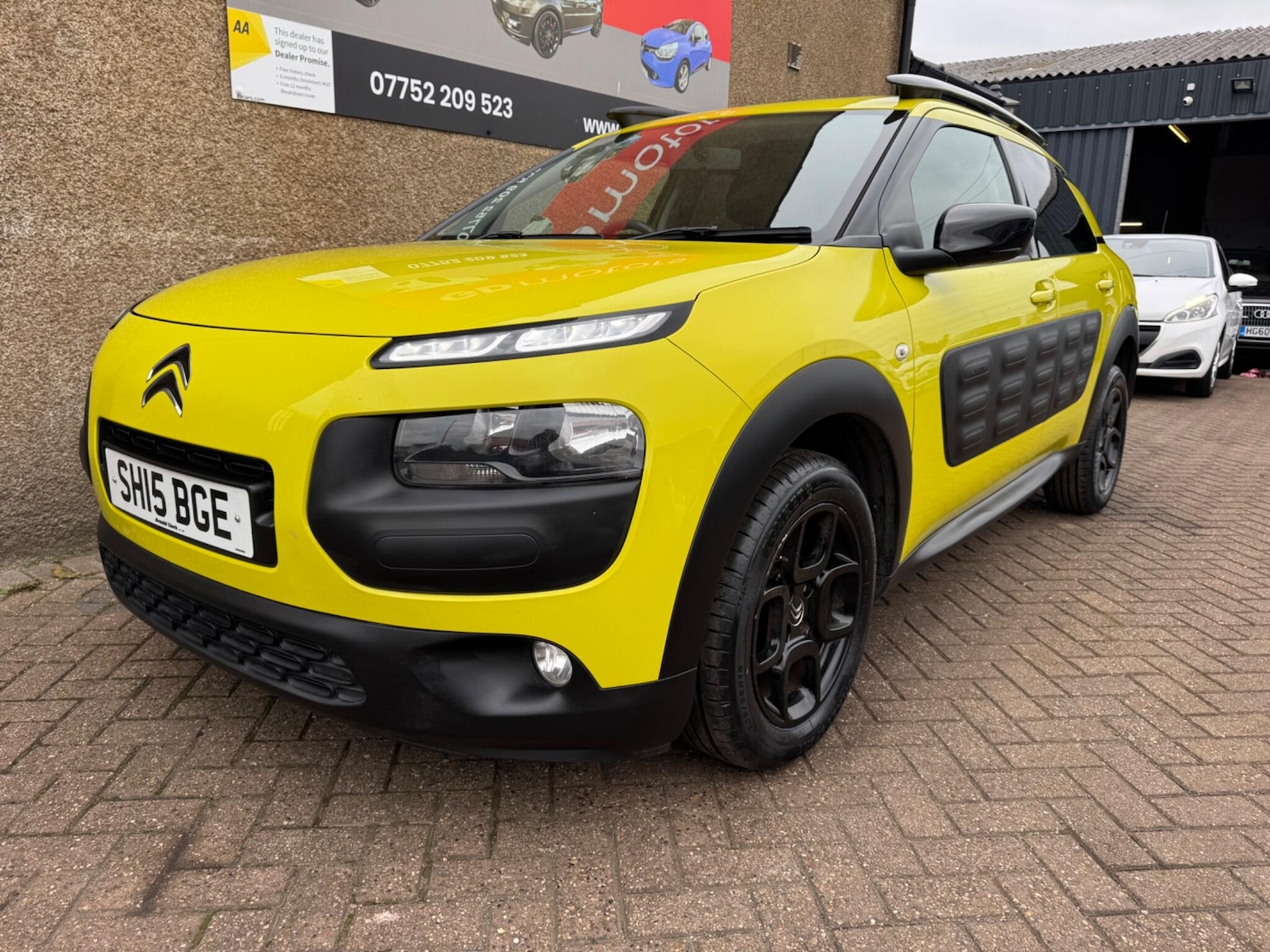 Used Citroen C4 Cactus for sale - 76995203: Photo 3