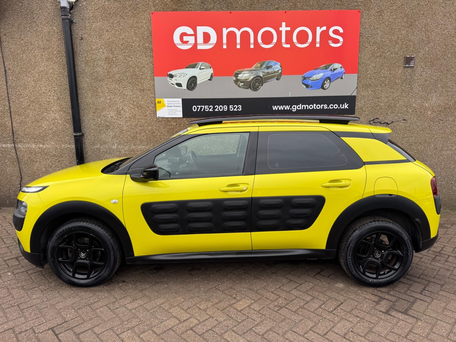 Used Citroen C4 Cactus for sale - 76995203: Photo 6