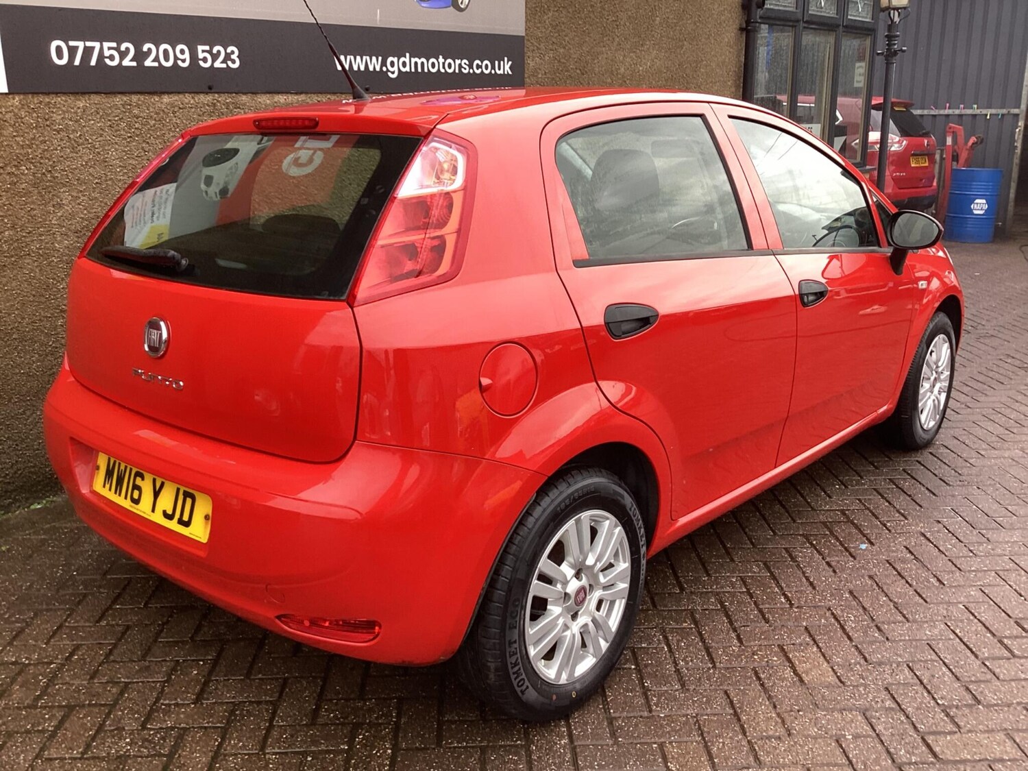 Used Fiat Punto 2016 for sale - 76432763: Photo 8