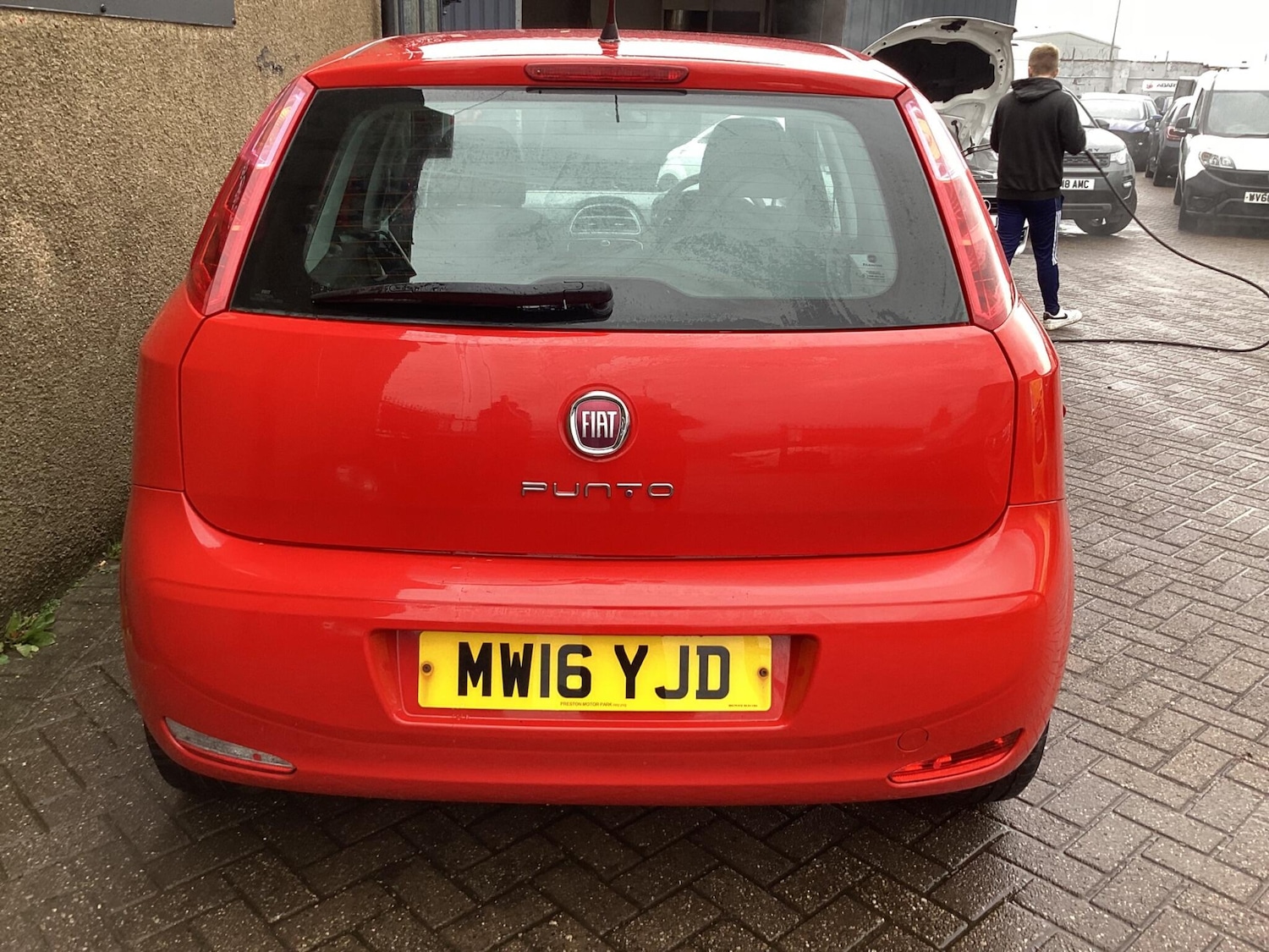 Used Fiat Punto 2016 for sale - 76432763: Photo 9