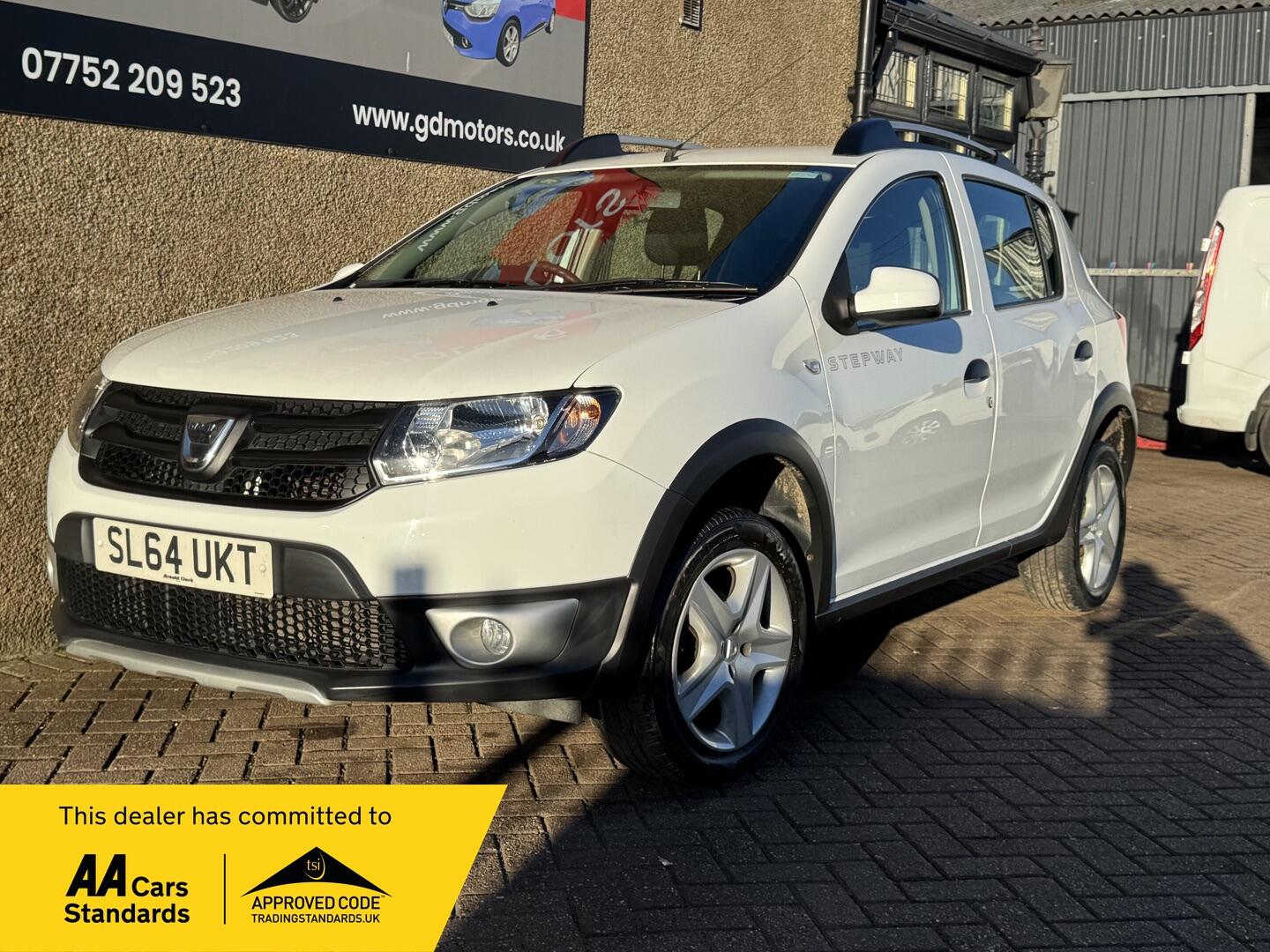 Used Dacia Sandero Stepway 2014 for sale - 76607538: Photo 1