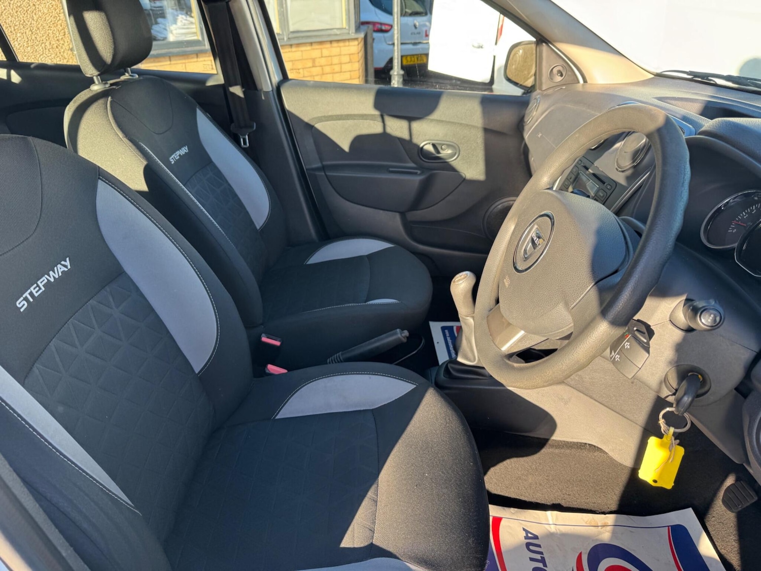 Used Dacia Sandero Stepway 2014 for sale - 76607538: Photo 12