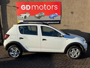 Used Dacia Sandero Stepway 2014 for sale - 76607538: Photo