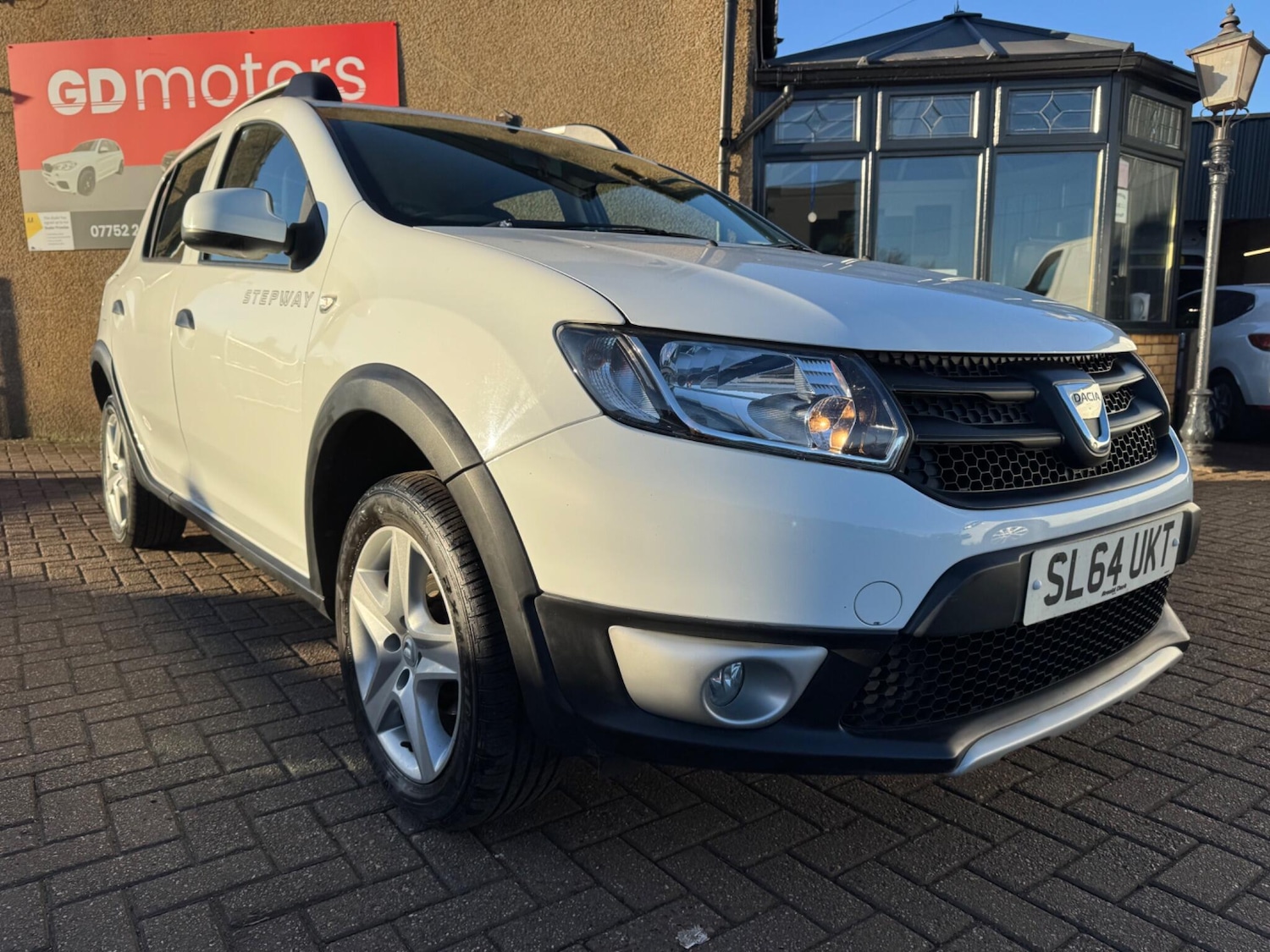 Used Dacia Sandero Stepway 2014 for sale - 76607538: Photo 8