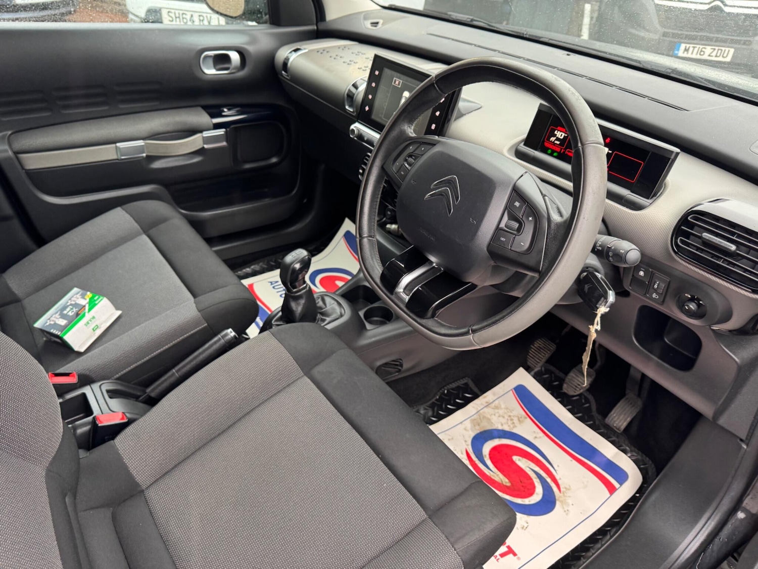 Used Citroen C4 Cactus 2015 for sale - 76992217: Photo 15