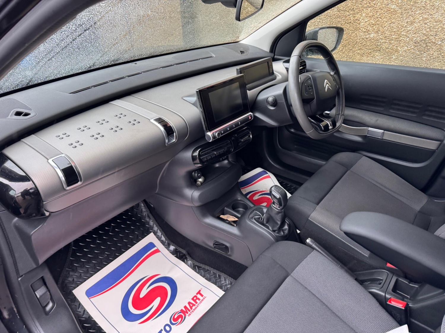 Used Citroen C4 Cactus 2015 for sale - 76992217: Photo 17