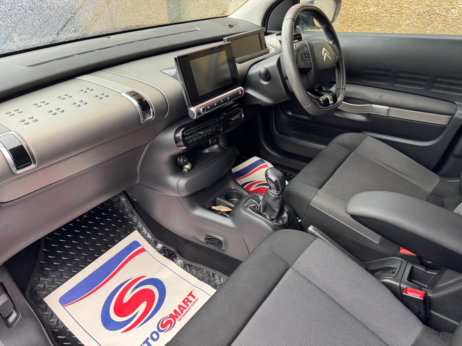 Used Citroen C4 Cactus 2015 for sale - 76992217: Photo 20