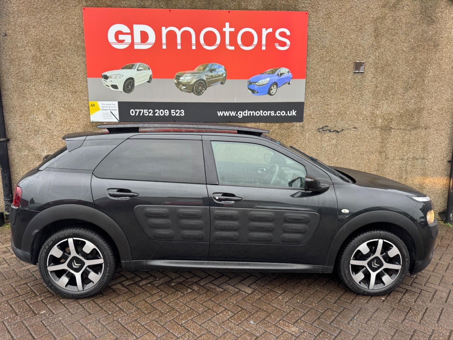 Used Citroen C4 Cactus 2015 for sale - 76992217: Photo 6