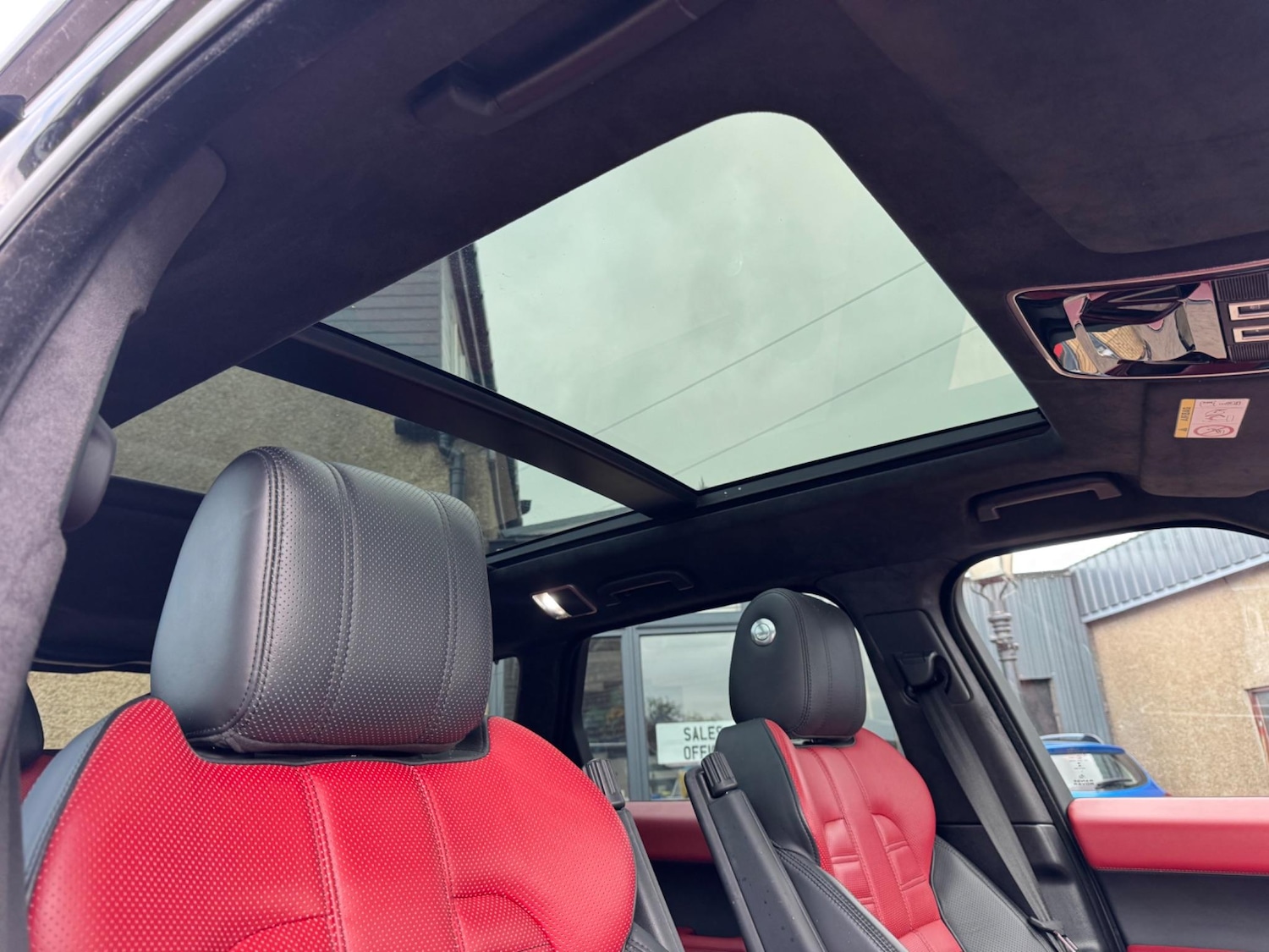 Used Land Rover Range Rover Sport 2018 for sale - 77633344: Photo 28