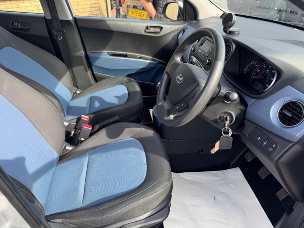 Used Hyundai i10 2014 for sale - 75741053: Photo 23