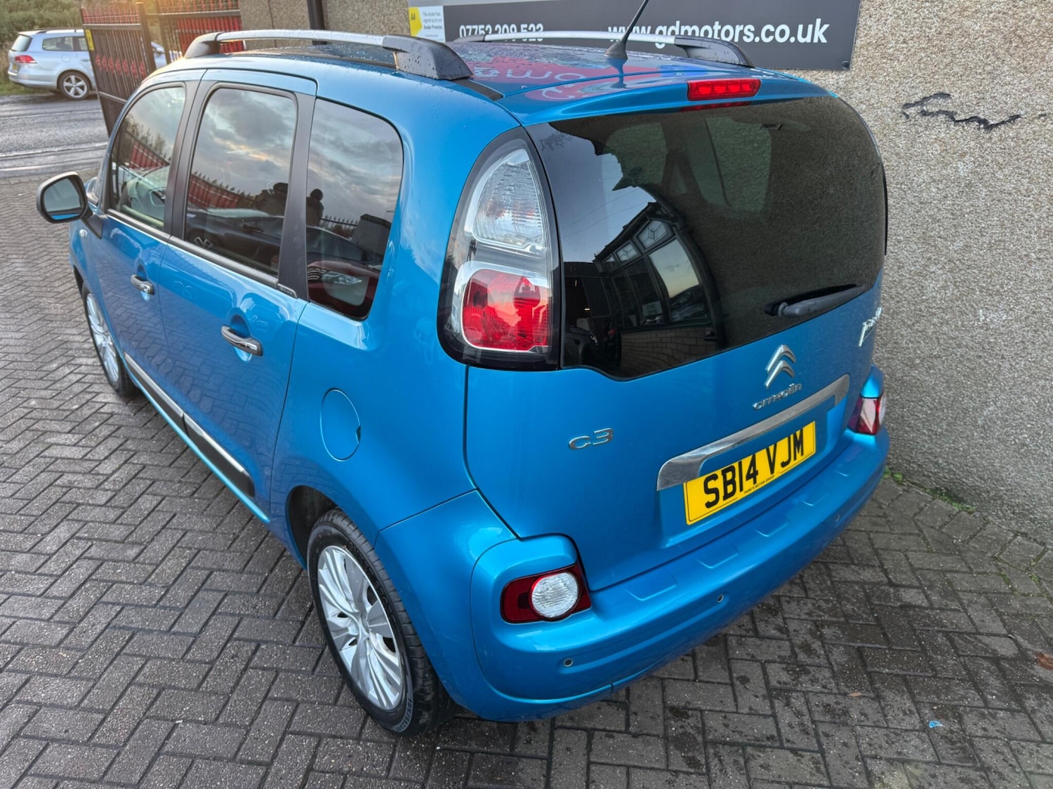 Used Citroen C3 Picasso 2014 for sale - 76398292: Photo 11