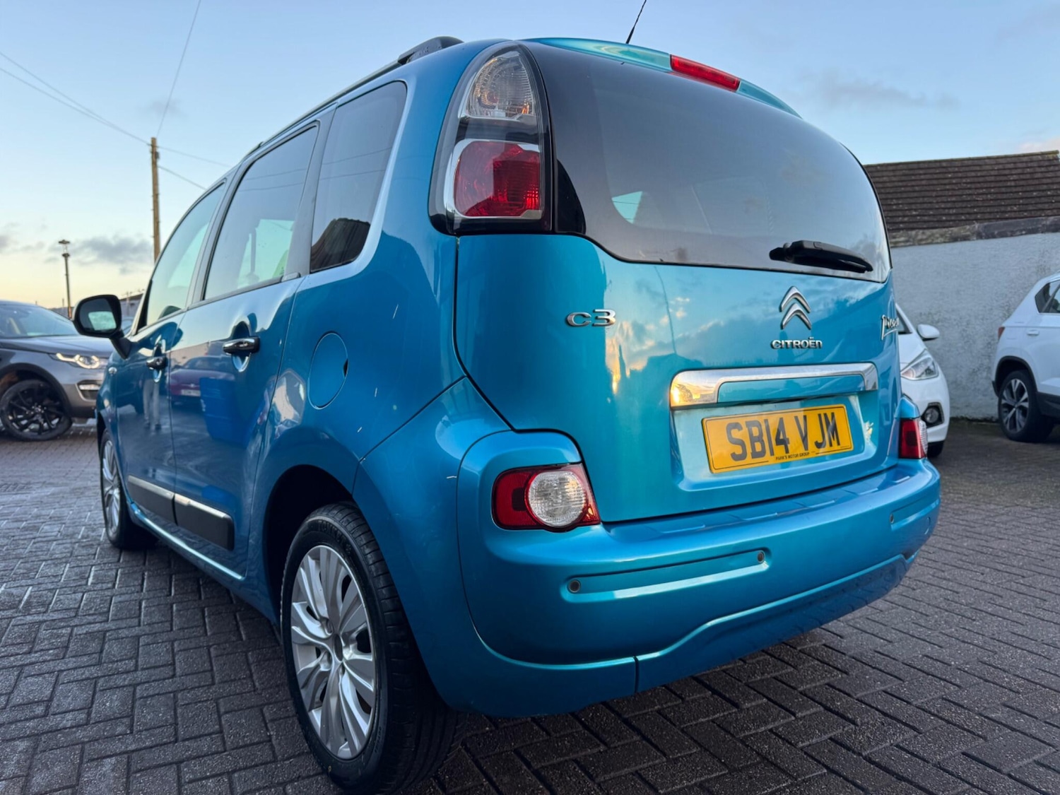 Used Citroen C3 Picasso 2014 for sale - 76398292: Photo 3