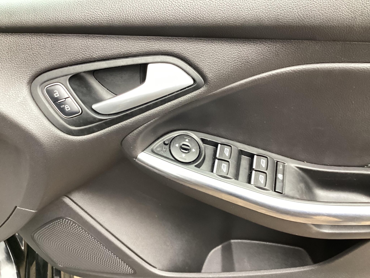 Used Ford Focus 2015 for sale - 76422818: Photo 19