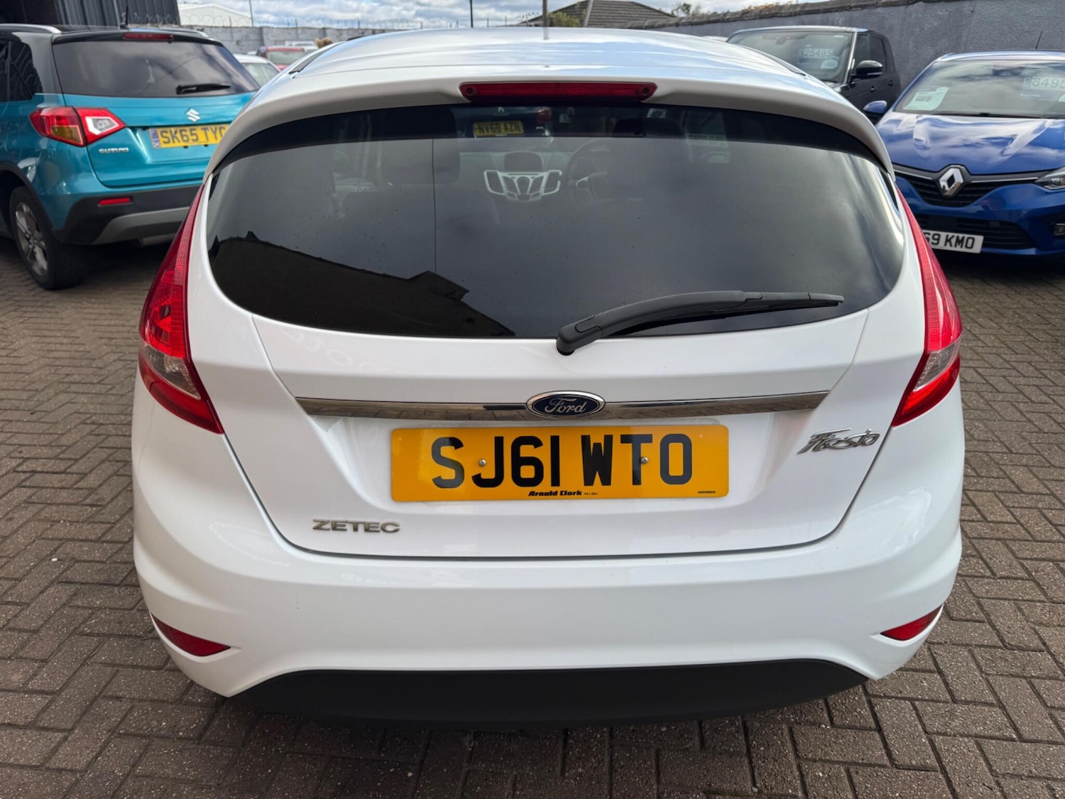 Used Ford Fiesta 2012 for sale - 76239117: Photo 4