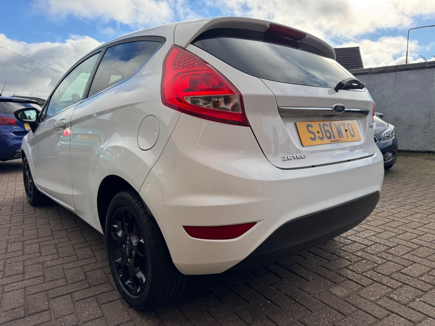 Used Ford Fiesta 2012 for sale - 76239117: Photo 7