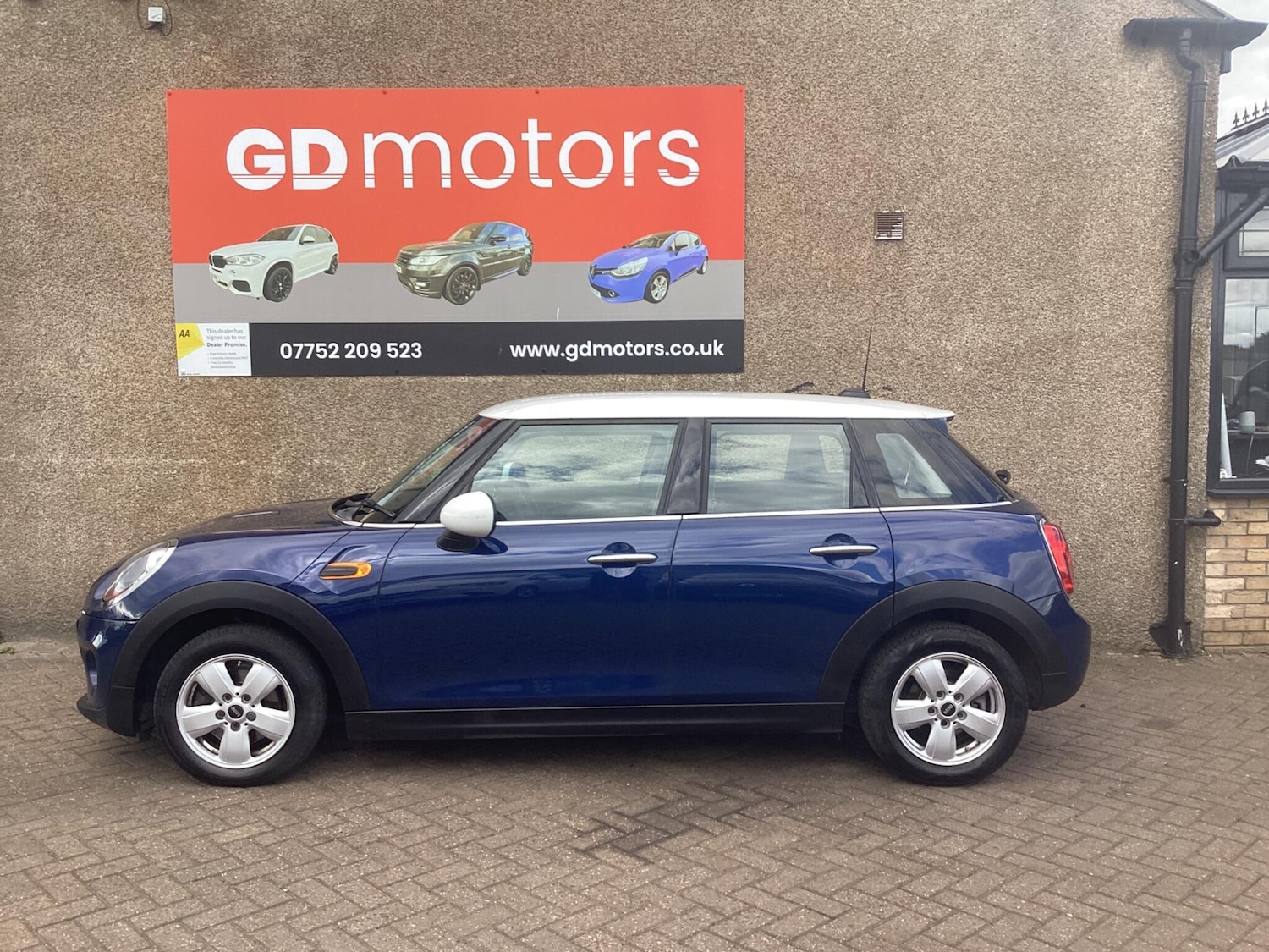 Used MINI Hatch 2016 for sale - 76084978: Photo 3