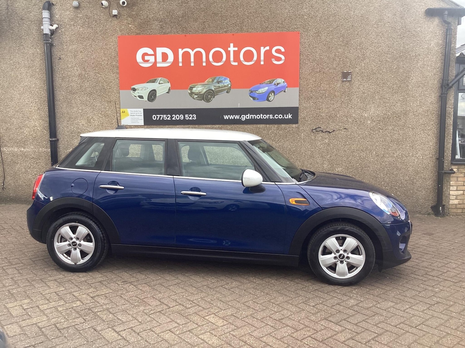 Used MINI Hatch 2016 for sale - 76084978: Photo 8
