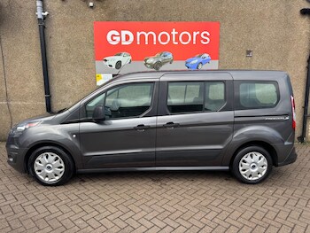 Used Ford Grand Tourneo Connect 2017 for sale - 77925629: Photo