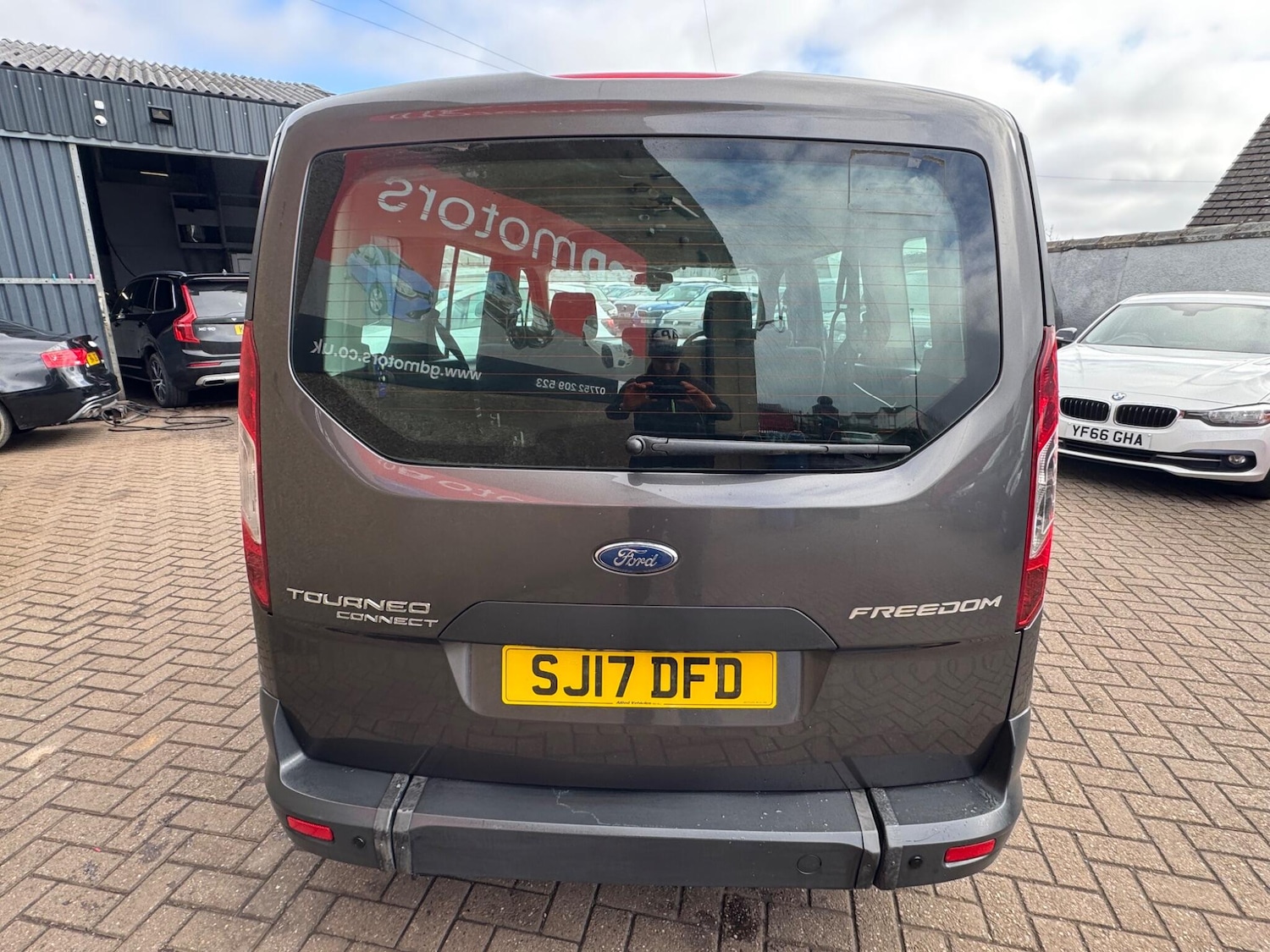 Used Ford Grand Tourneo Connect for sale - 77925629: Photo 3