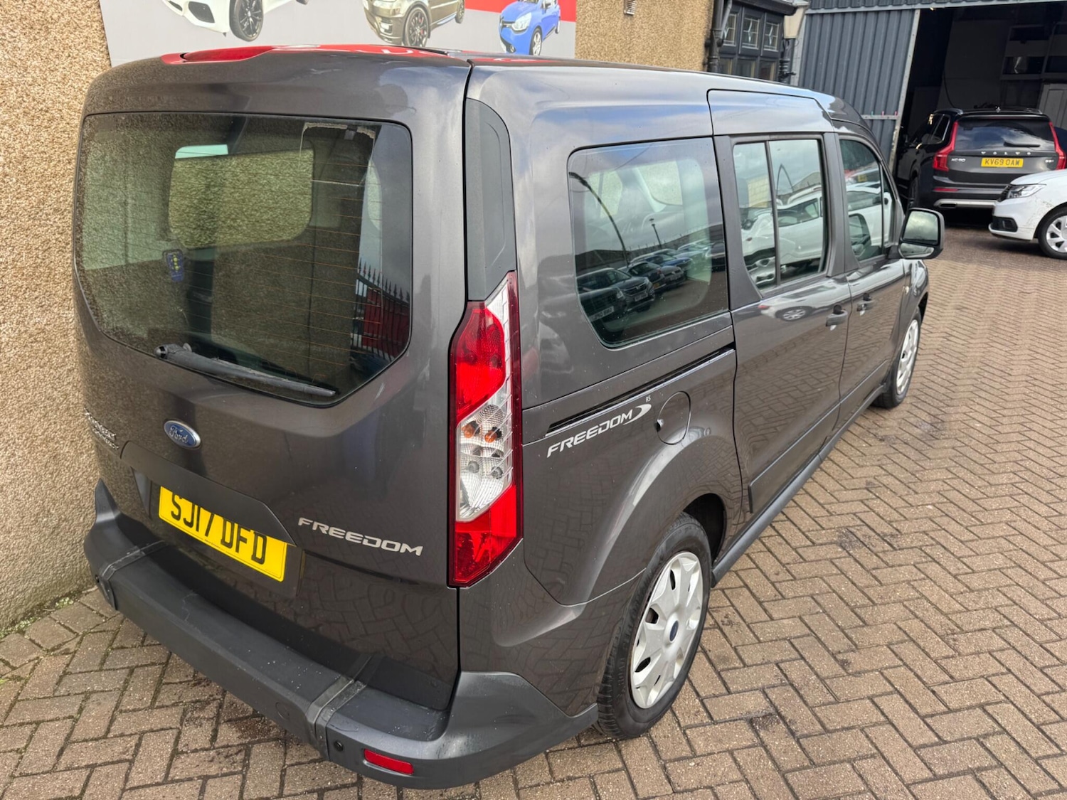 Used Ford Grand Tourneo Connect for sale - 77925629: Photo 5