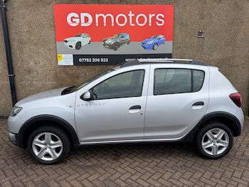 Used Dacia Sandero Stepway 2015 for sale - 78636718: Photo