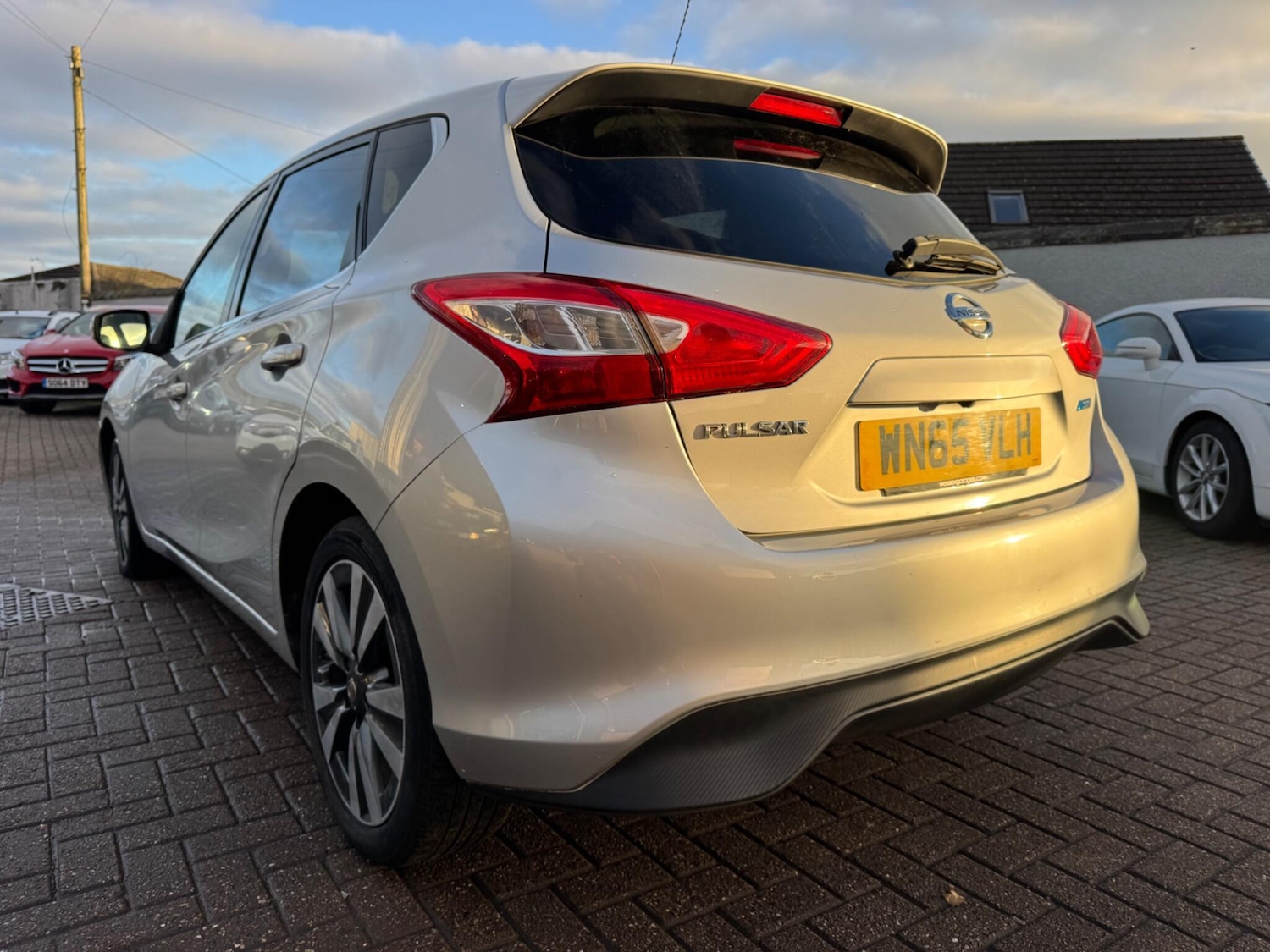 Used Nissan Pulsar for sale - 77049701: Photo 2