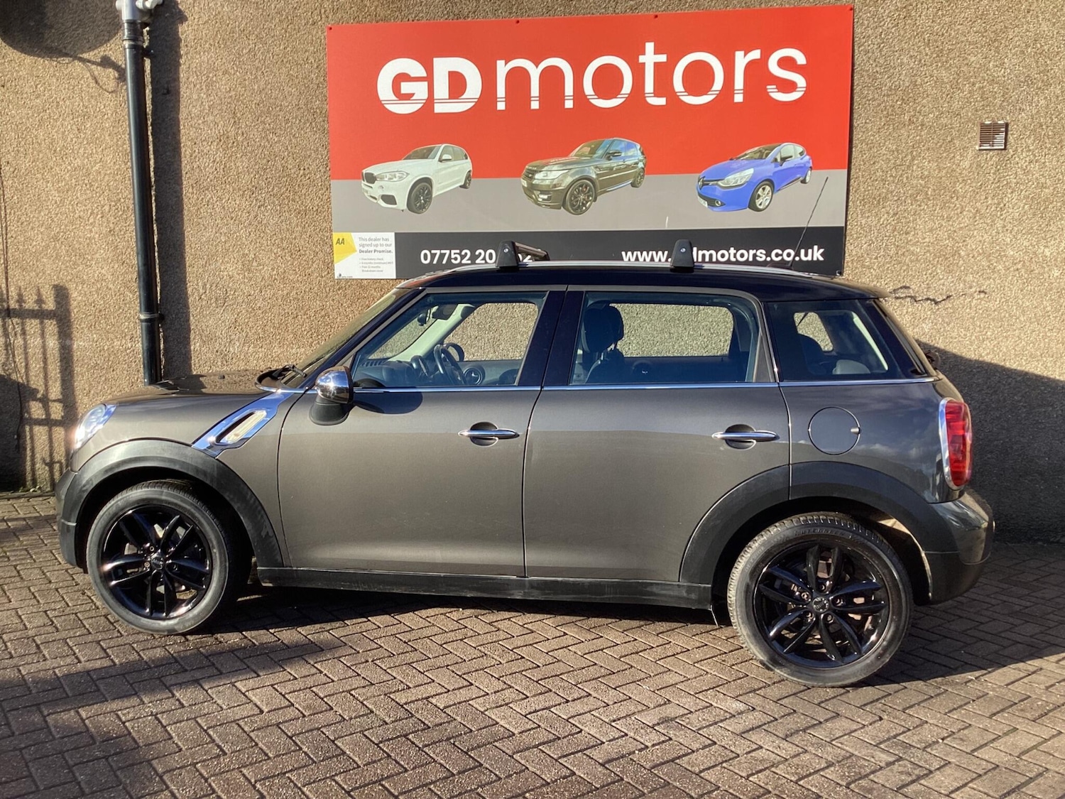 Used MINI Countryman 2011 for sale - 76538895: Photo 2