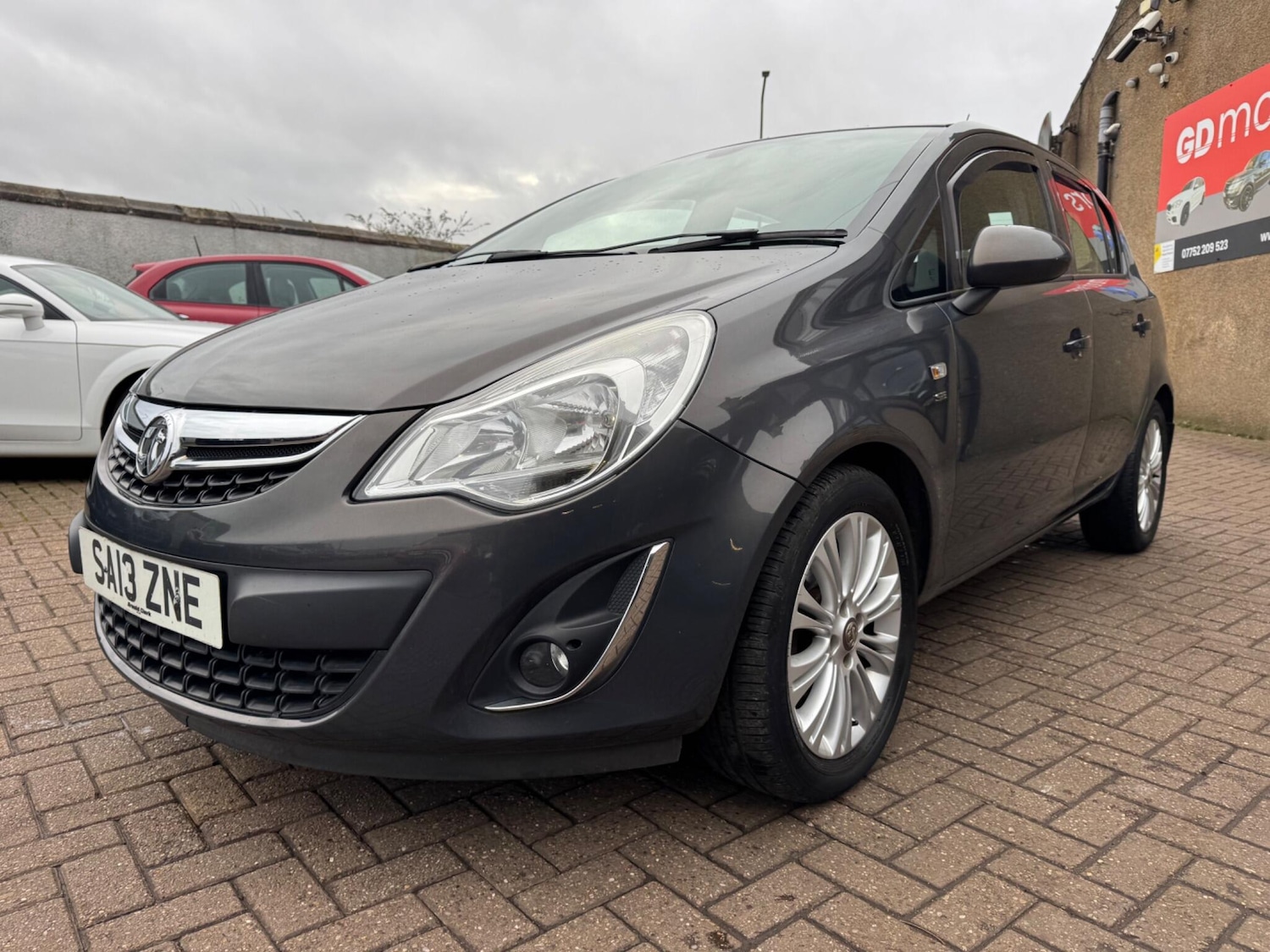 Used Vauxhall Corsa 2013 for sale - 76935879: Photo 6