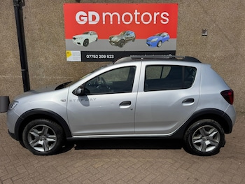Used Dacia Sandero Stepway 2017 for sale - 78822804: Photo