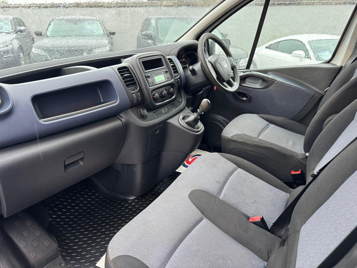 Used Vauxhall Vivaro 2015 for sale - 76572775: Photo 15