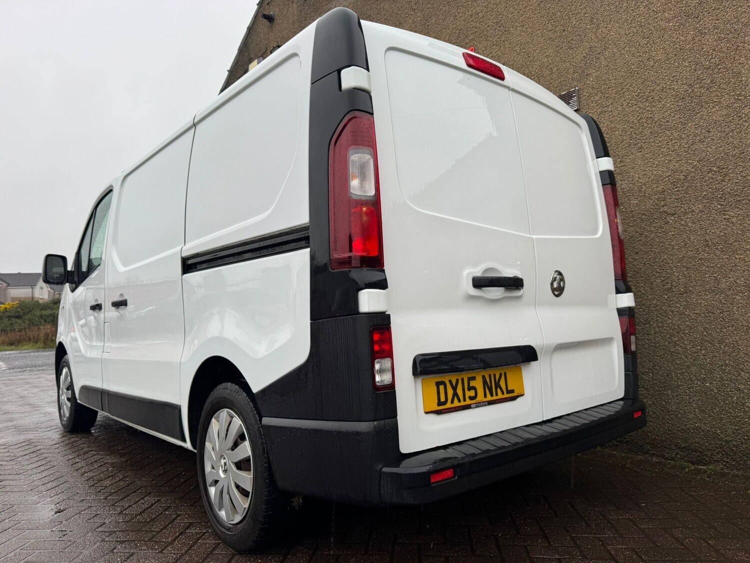 Used Vauxhall Vivaro 2015 for sale - 76572775: Photo 3