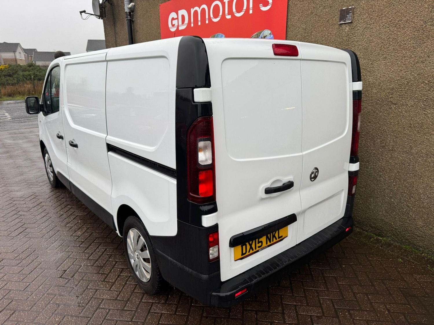 Used Vauxhall Vivaro 2015 for sale - 76572775: Photo 4