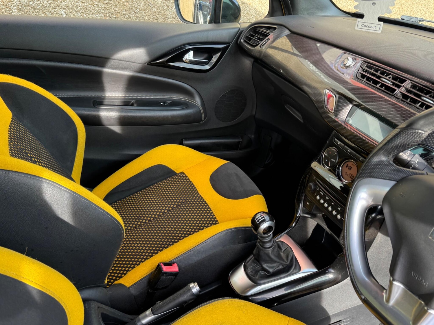 Used Citroen DS3 2012 for sale - 76996198: Photo 21