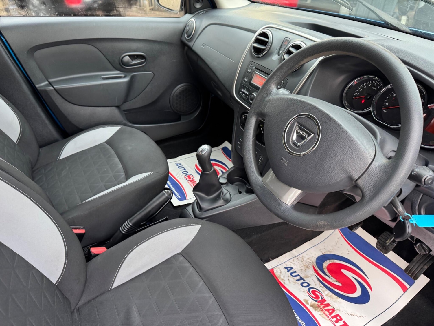 Used Dacia Sandero Stepway 2014 for sale - 77230237: Photo 15