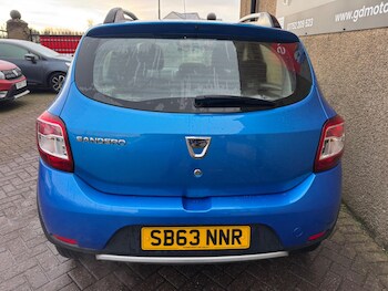 Used Dacia Sandero Stepway 2014 for sale - 77230237: Photo