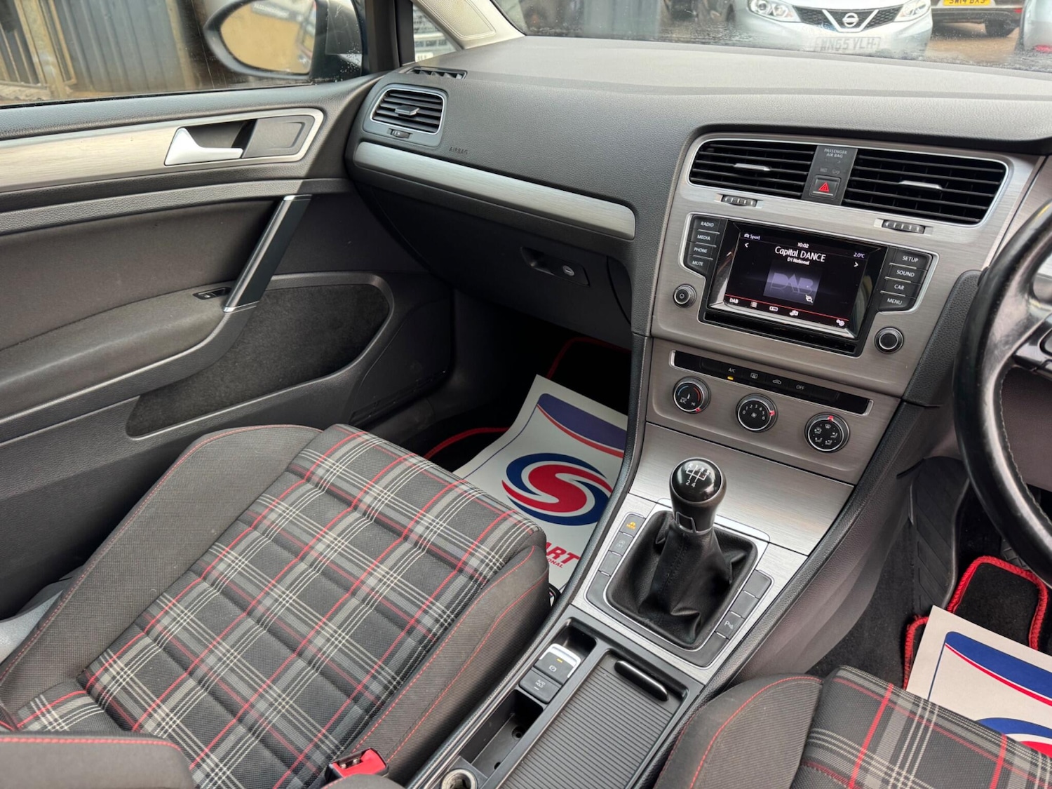 Used Volkswagen Golf 2015 for sale - 77066704: Photo 17