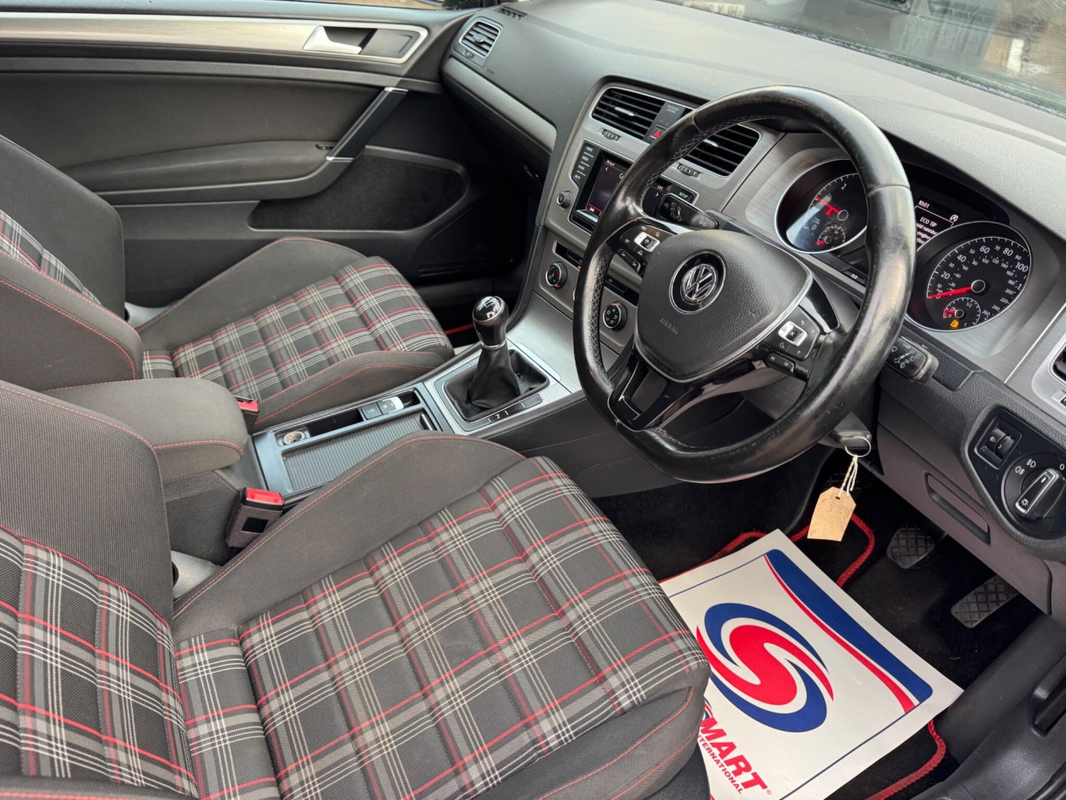 Used Volkswagen Golf 2015 for sale - 77066704: Photo 21