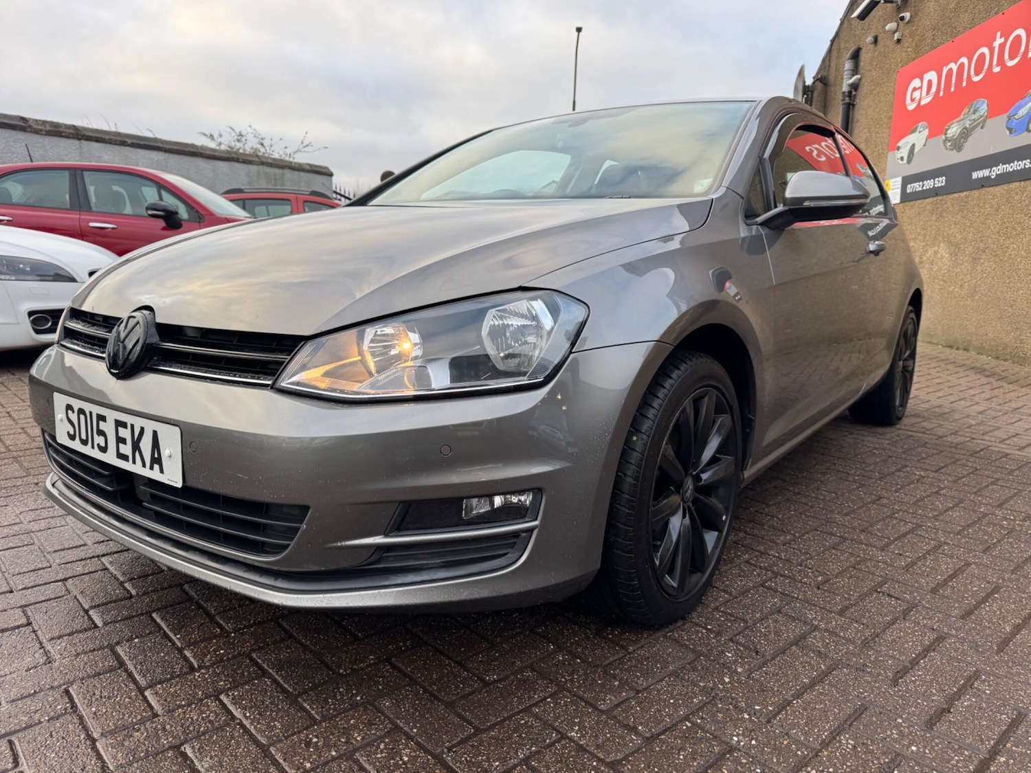Used Volkswagen Golf 2015 for sale - 77066704: Photo 4