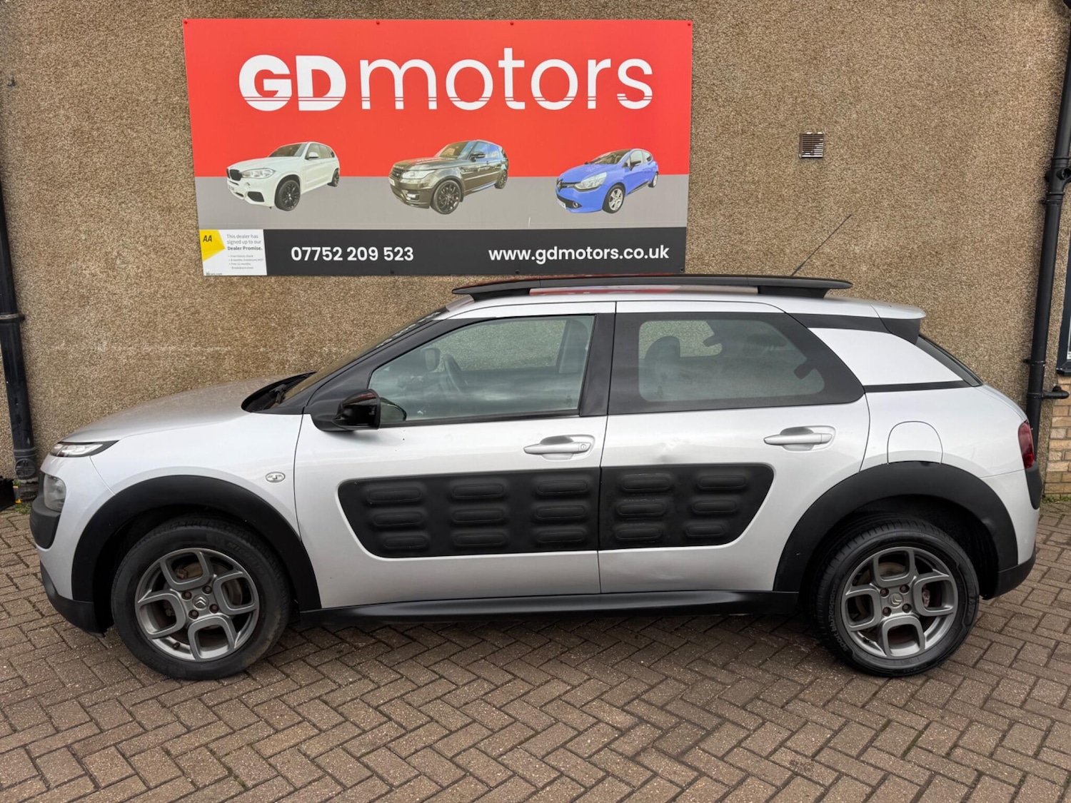 Used Citroen C4 Cactus 2015 for sale - 76913668: Photo 7