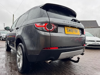 Used Land Rover Discovery Sport 2018 for sale - 78136145: Photo