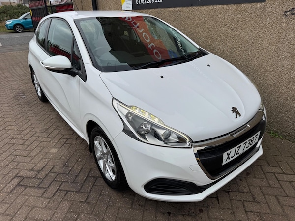 Used Peugeot 208 2015 for sale - 76306875: Photo 13