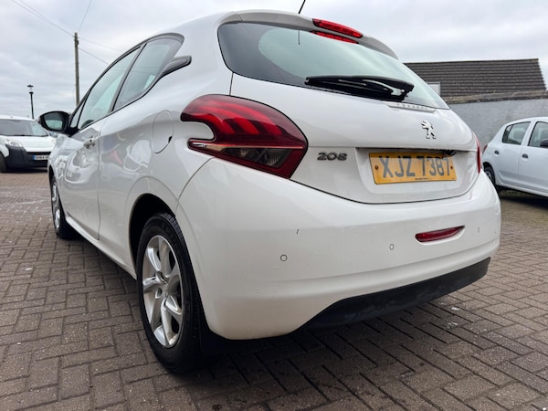 Used Peugeot 208 2015 for sale - 76306875: Photo 14