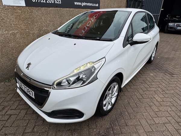 Used Peugeot 208 2015 for sale - 76306875: Photo 4
