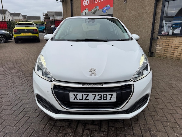 Used Peugeot 208 2015 for sale - 76306875: Photo 5