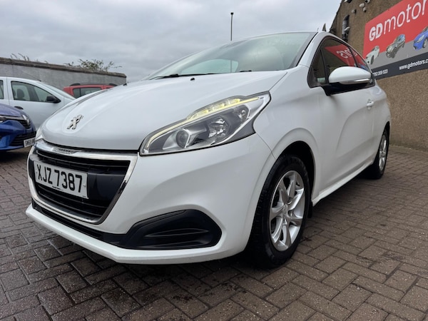 Used Peugeot 208 2015 for sale - 76306875: Photo 6