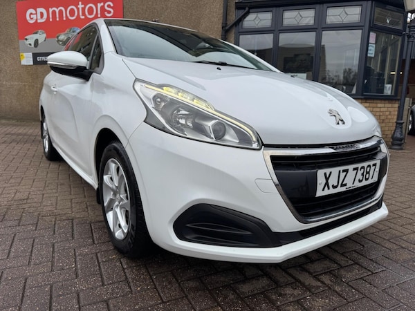 Used Peugeot 208 2015 for sale - 76306875: Photo 9