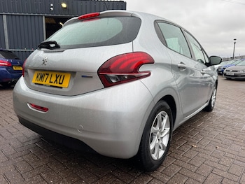 Used Peugeot 208 2017 for sale - 77808395: Photo