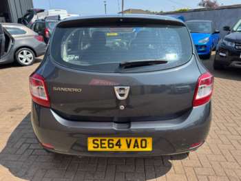 Used Dacia Sandero 2015 for sale - 74934776: Photo