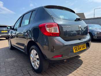 Used Dacia Sandero 2015 for sale - 74934776: Photo