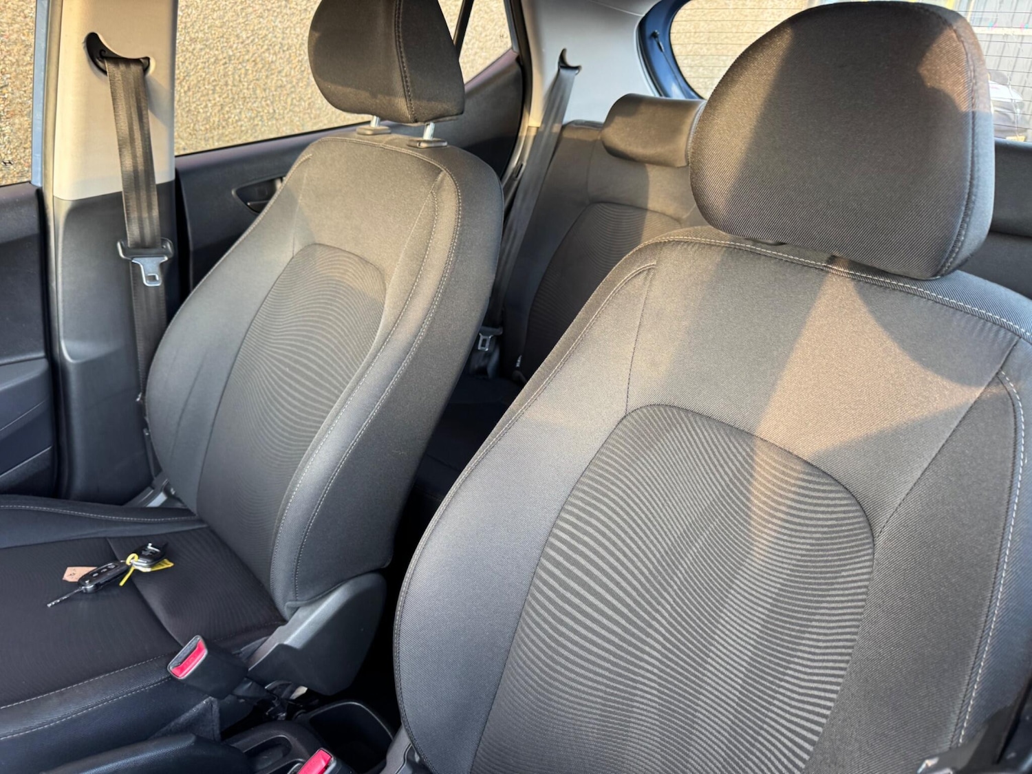 Used Hyundai i10 2017 for sale - 77029674: Photo 16